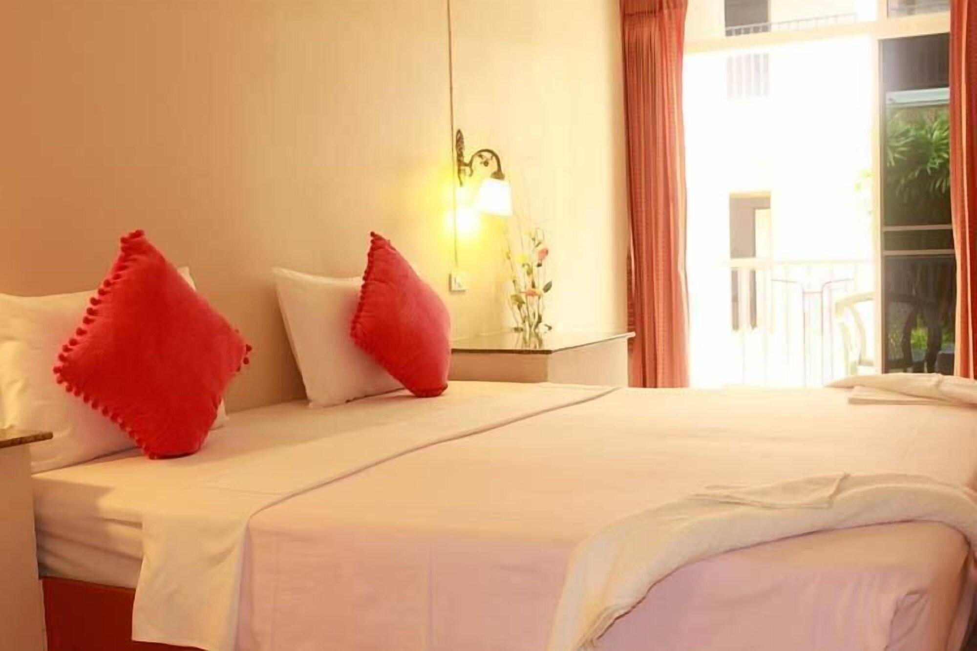 Hotel Sp House Phuket à Kata Beach Extérieur photo