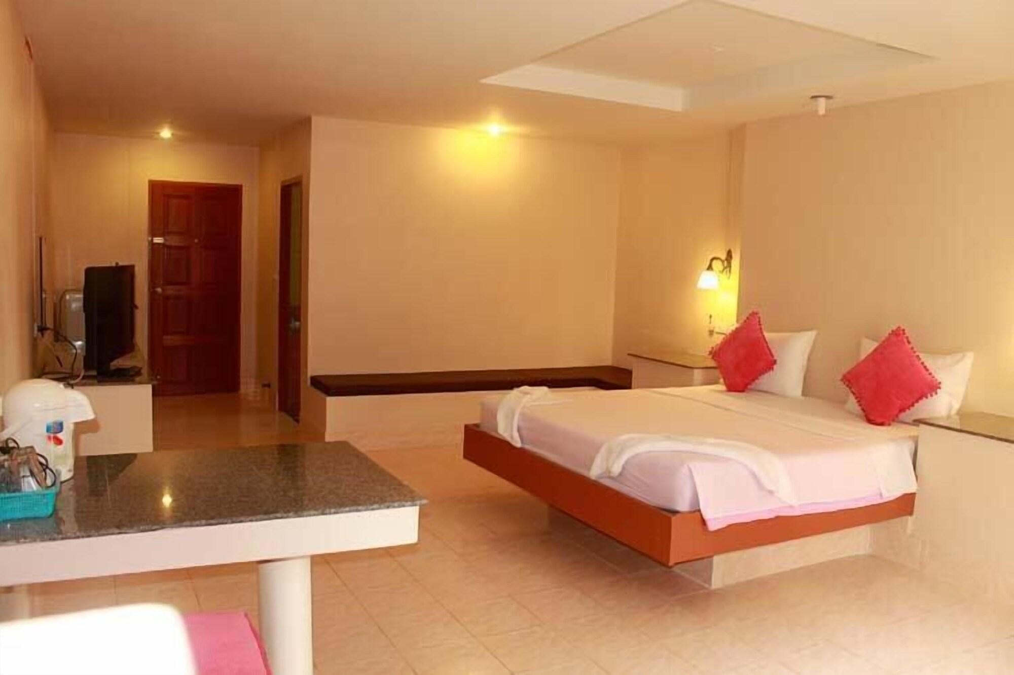 Hotel Sp House Phuket à Kata Beach Extérieur photo